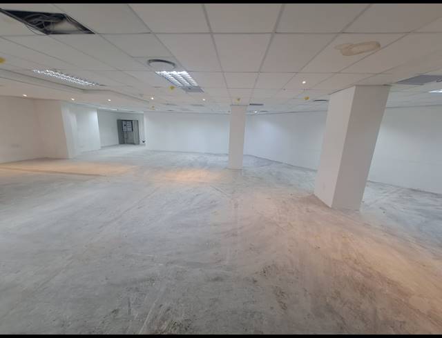 247M² BUSINESS CENTRE TO LET IN SUNNINGDALE